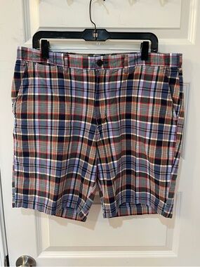 Lands’ End Men’s Size 37 Traditional Fit Multi-Color Madras Plaid Chino Shorts